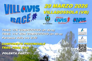 donna che corre sfondo con alberi e montagne